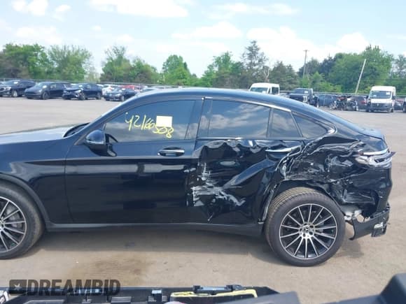 ✅ 2020 Mercedes-Benz GLC 300 • VIN: W1N0J8EB8LF850068 • Lot: 42166508. Listed on IAAI with 35,037 mi. Free auction sales archive from the USA and detailed vehicle history report at DreamBid. Image 14.