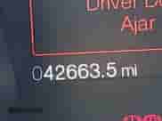 2014 Ford Mustang V6 с VIN 1ZVBP8EM0E5275146, выставлен на аукционе IAAI как лот 42606251 с пробегом 42 663 миль миль и . История ставок и продаж доступна на DreamBid. Изображение 16.