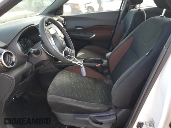 ✅ 2024 Nissan Kicks SR • VIN: 3N1CP5DV6RL551368 • Лот: 81853765. Опубликован ранее на Copart с пробегом 8 258 миль. Бесплатный доступ к архиву аукционных продаж из США и подробный отчёт об истории автомобиля на DreamBid. Изображение 7.