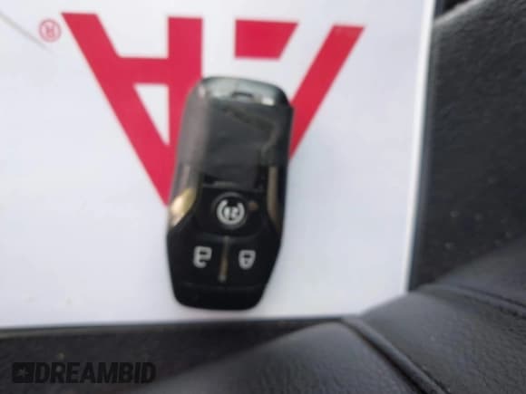 ✅ 2015 Lincoln MKZ Hybrid • VIN: 3LN6L2LU5FR624389 • Lot: 42750207. Listed on IAAI with 103,233 mi. Free auction sales archive from the USA and detailed vehicle history report at DreamBid. Image 11.