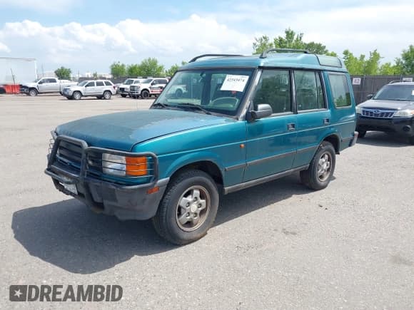 ✅ 1994 Land Rover Discovery SD • VIN: SALJY1247RA097510 • Лот: 42343474. Опубликован ранее на IAAI с пробегом 137 141 миль. Бесплатный доступ к архиву аукционных продаж из США и подробный отчёт об истории автомобиля на DreamBid. Изображение 2.