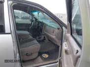 ✅ 2004 Dodge 2500 ST • VIN: 3D7KA28D24G192313 • Lot: 43074955. Wystawiony na IAAI z przebiegiem 214 468 mil. Bezpłatny archiwum sprzedaży aukcyjnych z USA i szczegółowy raport historii pojazdu na DreamBid. Zdjęcie 5.