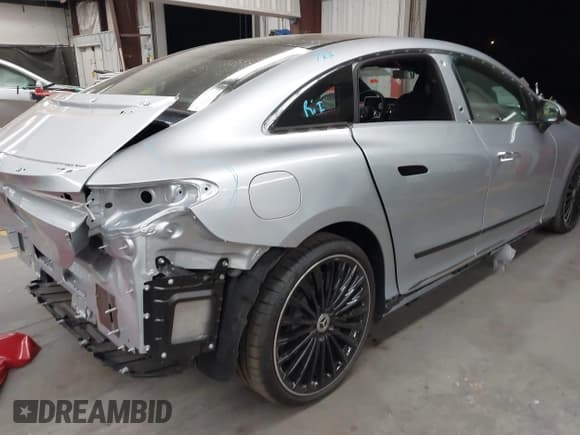 ✅ 2024 Mercedes-Benz EQE 350+ • VIN: W1KEG2BB6RF058707 • Lot: 42495000. Wystawiony na IAAI z przebiegiem 1 618 mil. Bezpłatny archiwum sprzedaży aukcyjnych z USA i szczegółowy raport historii pojazdu na DreamBid. Zdjęcie 19.