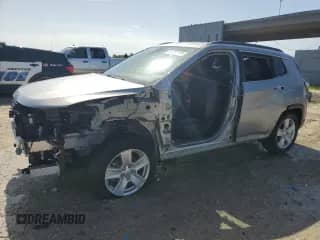 2022 Jeep Compass Altitude с VIN 3C4NJCBB7NT138096, выставлен на аукционе Copart как лот 69256885 с пробегом 48 681 миль миль и Списание • Salvage title. История ставок и продаж доступна на DreamBid. Изображение 1.