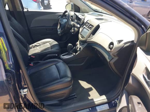 2016 Chevrolet Sonic LTZ с VIN 1G1JE6SBXG4140804, выставлен на аукционе IAAI как лот 42328689 с пробегом 169 702 миль миль и . История ставок и продаж доступна на DreamBid. Изображение 5.