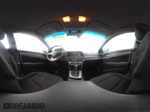 2020 Hyundai Elantra SEL с VIN 5NPD84LF5LH620853, выставлен на аукционе IAAI как лот 43020113 с пробегом 85 076 миль миль и . История ставок и продаж доступна на DreamBid. Изображение 19.