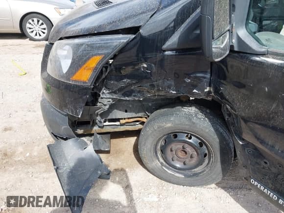 ✅ 2017 Ford Transit Passenger XL • VIN: 1FBZX2CM9HKA76561 • Lot: 41816865. Listed on IAAI with 347,367 mi. Free auction sales archive from the USA and detailed vehicle history report at DreamBid. Image 6.