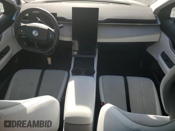 ✅ 2023 Fisker Ocean Extreme • VIN: VCF1EBU20PG008274 • Lot: 89826445. Listed on Copart with 6,358 mi. Free auction sales archive from the USA and detailed vehicle history report at DreamBid. Image 8.