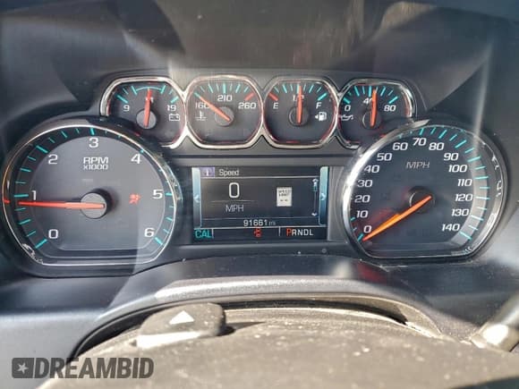 ✅ 2018 Chevrolet Silverado 1500 LT • VIN: 3GCPCREC9JG185398 • Lot: 93302655. Wystawiony na Copart z przebiegiem 91 661 mil. Bezpłatny archiwum sprzedaży aukcyjnych z USA i szczegółowy raport historii pojazdu na DreamBid. Zdjęcie 9.