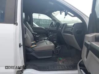 ✅ 2020 Ford F-250 XL • VIN: 1FT7X2B66LEC90713 • Lot: 43371505. Wystawiony na IAAI z przebiegiem Nie podano. Bezpłatny archiwum sprzedaży aukcyjnych z USA i szczegółowy raport historii pojazdu na DreamBid. Zdjęcie 5.