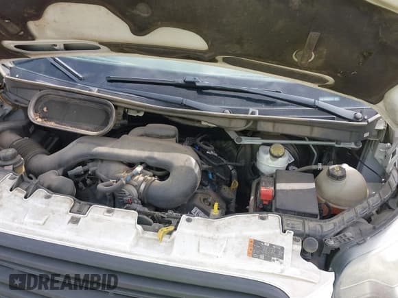 ✅ 2017 Ford Transit • VIN: 1FTYR2ZM3HKA11391 • Lot: 41932281. Wystawiony na IAAI z przebiegiem 172 316 mil. Bezpłatny archiwum sprzedaży aukcyjnych z USA i szczegółowy raport historii pojazdu na DreamBid. Zdjęcie 10.