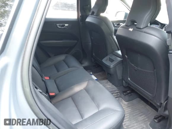 ✅ 2023 Volvo XC60 Plus Dark Theme • VIN: YV4L12RW6P1311978 • Lot: 42758402. Listed on IAAI with 22,313 mi. Free auction sales archive from the USA and detailed vehicle history report at DreamBid. Image 8.