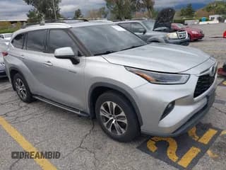 ✅ 2021 Toyota Highlander Hybrid XLE • VIN: 5TDHBRCH4MS536147 • Lot: 43726198. Listed on IAAI with 48,668 mi. Free auction sales archive from the USA and detailed vehicle history report at DreamBid. Image 1.