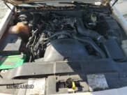 ✅ 1997 Lincoln Town Car Signature • VIN: 1LNLM82W1VY658111 • Лот: 81479365. Опубликован ранее на Copart с пробегом 166 215 миль. Бесплатный доступ к архиву аукционных продаж из США и подробный отчёт об истории автомобиля на DreamBid. Изображение 11.