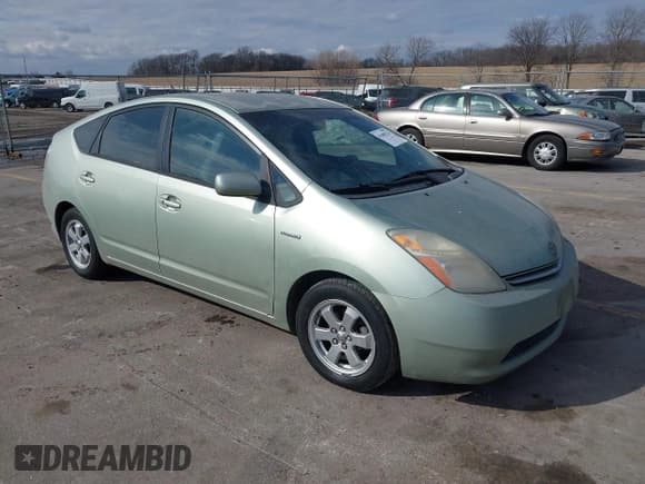 ✅ 2006 Toyota Prius • VIN: JTDKB20U167525585 • Lot: 41680223. Listed on IAAI with 324,041 mi. Free auction sales archive from the USA and detailed vehicle history report at DreamBid. Image 1.