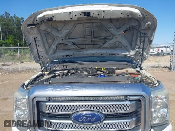 ✅ 2014 Ford F-250 XL • VIN: 1FT7W2BT4EEA40799 • Лот: 42039044. Опубликован ранее на IAAI с пробегом 159 862 миль. Бесплатный доступ к архиву аукционных продаж из США и подробный отчёт об истории автомобиля на DreamBid. Изображение 10.