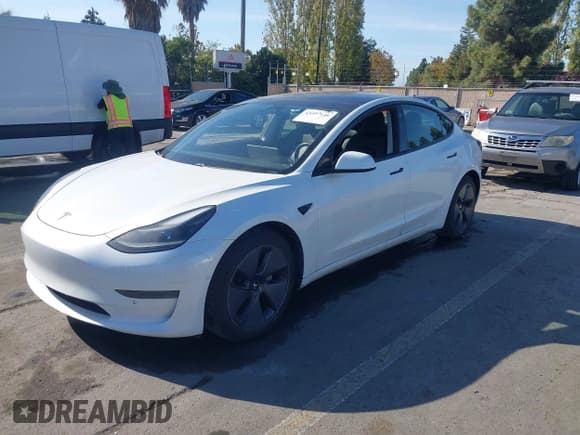 ✅ 2021 Tesla Model 3 Standard Range Plus • VIN: 5YJ3E1EA9MF929942 • Lot: 43597141. Wystawiony na IAAI z przebiegiem 149 430 mil. Bezpłatny archiwum sprzedaży aukcyjnych z USA i szczegółowy raport historii pojazdu na DreamBid. Zdjęcie 21.
