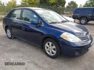 ✅ 2007 Nissan Versa S • VIN: 3N1BC11E07L418574 • Lot: 43171446. Listed on IAAI with 134,828 mi. Free auction sales archive from the USA and detailed vehicle history report at DreamBid. Image 1.