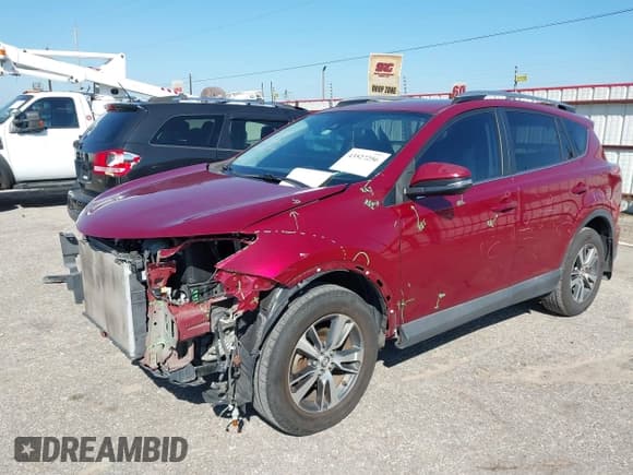 ✅ 2018 Toyota RAV4 XLE • VIN: 2T3WFREV8JW493988 • Lot: 43527256. Listed on IAAI with 104,333 mi. Free auction sales archive from the USA and detailed vehicle history report at DreamBid. Image 2.