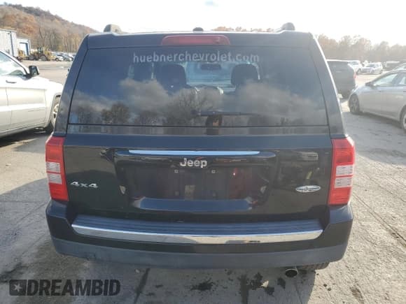✅ 2016 Jeep Patriot High Altitude • VIN: 1C4NJRFB6GD674625 • Lot: 91990235. Wystawiony na Copart z przebiegiem 90 426 mil. Bezpłatny archiwum sprzedaży aukcyjnych z USA i szczegółowy raport historii pojazdu na DreamBid. Zdjęcie 6.