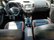 ✅ 2017 Kia Forte SX • VIN: 3KPFN5A37HE127011 • Lot: 68043135. Wystawiony na Copart z przebiegiem 144 004 mil. Bezpłatny archiwum sprzedaży aukcyjnych z USA i szczegółowy raport historii pojazdu na DreamBid. Zdjęcie 8.