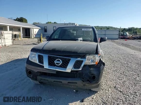 ✅ 2018 Nissan Frontier SV • VIN: 1N6BD0CT5JN715201 • Lot: 82388045. Wystawiony na Copart z przebiegiem 96 138 mil. Bezpłatny archiwum sprzedaży aukcyjnych z USA i szczegółowy raport historii pojazdu na DreamBid. Zdjęcie 13.