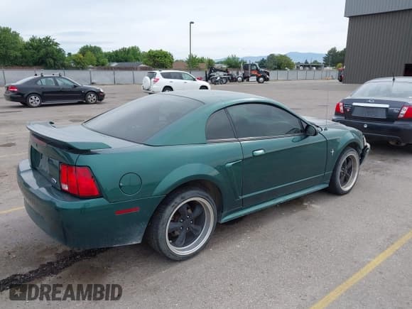 ✅ 2003 Ford Mustang Standard • VIN: 1FAFP40483F441284 • Лот: 42544621. Опубликован ранее на IAAI с пробегом 90 359 миль. Бесплатный доступ к архиву аукционных продаж из США и подробный отчёт об истории автомобиля на DreamBid. Изображение 4.