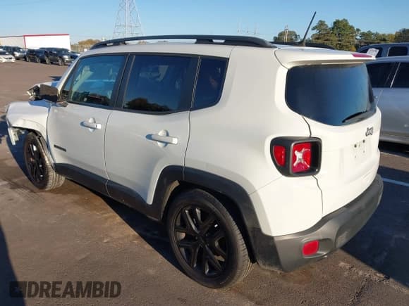 ✅ 2018 Jeep Renegade Latitude • VIN: ZACCJABB3JPJ50417 • Lot: 43589868. Wystawiony na IAAI z przebiegiem 74 833 mil. Bezpłatny archiwum sprzedaży aukcyjnych z USA i szczegółowy raport historii pojazdu na DreamBid. Zdjęcie 3.