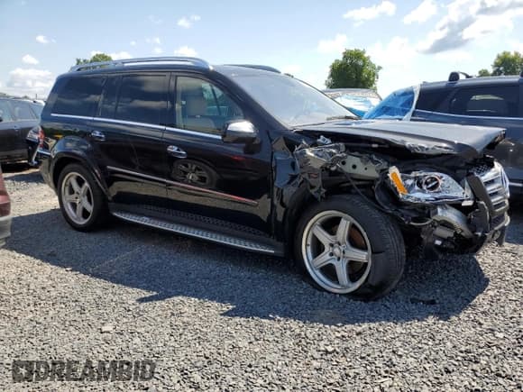 ✅ 2009 Mercedes-Benz GL 550 • VIN: 4JGBF86E39A497668 • Лот: 64015695. Опубликован ранее на Copart с пробегом 217 712 миль. Бесплатный доступ к архиву аукционных продаж из США и подробный отчёт об истории автомобиля на DreamBid. Изображение 1.