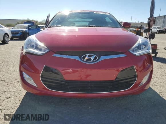 ✅ 2017 Hyundai Veloster • VIN: KMHTC6AD6HU315510 • Лот: 80117174. Опубликован ранее на Copart с пробегом 63 428 миль. Бесплатный доступ к архиву аукционных продаж из США и подробный отчёт об истории автомобиля на DreamBid. Изображение 5.