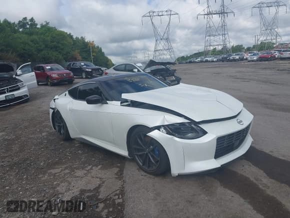 ✅ 2023 Nissan Z Performance • VIN: JN1BZ4BH4PM311977 • Lot: 39732107. Listed on IAAI with 1,020 mi. Free auction sales archive from the USA and detailed vehicle history report at DreamBid. Image 1.
