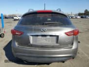 ✅ 2014 Infiniti QX70 • VIN: JN8CS1MW2EM413392 • Лот: 42974095. Опубликован ранее на Copart с пробегом 192 020 миль. Бесплатный доступ к архиву аукционных продаж из США и подробный отчёт об истории автомобиля на DreamBid. Изображение 6.