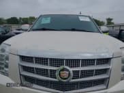 ✅ 2013 Cadillac Escalade ESV Platinum Edition • VIN: 1GYS3KEF3DR103255 • Лот: 41866633. Опубликован ранее на IAAI с пробегом 147 425 миль. Бесплатный доступ к архиву аукционных продаж из США и подробный отчёт об истории автомобиля на DreamBid. Изображение 6.
