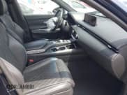 ✅ 2022 Genesis GV70 Sport • VIN: KMUMCDTC8NU073409 • Lot: 42165056. Wystawiony na IAAI z przebiegiem 78 392 mil. Bezpłatny archiwum sprzedaży aukcyjnych z USA i szczegółowy raport historii pojazdu na DreamBid. Zdjęcie 5.