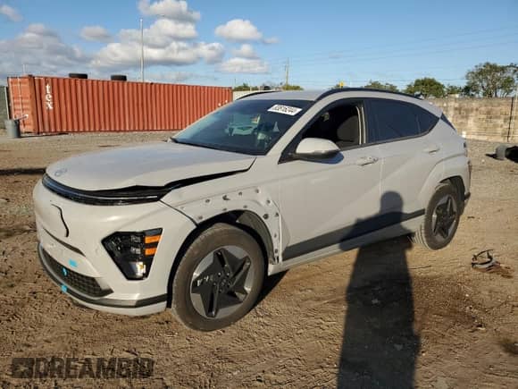 2024 Hyundai Kona SEL с VIN KM8HC3A65RU003931, выставлен на аукционе Copart как лот 83816244 с пробегом 6 571 миль миль и На запчасти • Non repairable. История ставок и продаж доступна на DreamBid. Изображение 1.