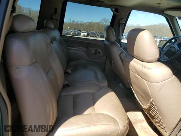 ✅ 1997 GMC Suburban • VIN: 1GKFK16R0VJ749323 • Lot: 50222125. Wystawiony na Copart z przebiegiem 209 355 mil. Bezpłatny archiwum sprzedaży aukcyjnych z USA i szczegółowy raport historii pojazdu na DreamBid. Zdjęcie 11.