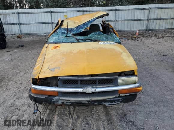 ✅ 2002 Chevrolet S-10 Fleet • VIN: 1GCCS195228196667 • Лот: 74998614. Опубликован ранее на Copart с пробегом Не указан. Бесплатный доступ к архиву аукционных продаж из США и подробный отчёт об истории автомобиля на DreamBid. Изображение 5.