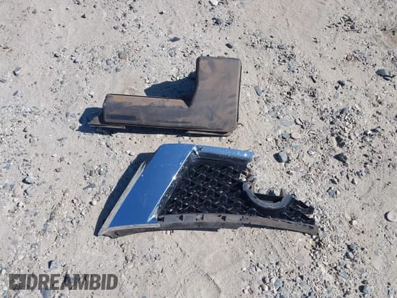 ✅ 2016 Nissan Pathfinder Platinum • VIN: 5N1AR2MN4GC638929 • Lot: 43616208. Listed on IAAI with 263,072 mi. Free auction sales archive from the USA and detailed vehicle history report at DreamBid. Image 12.