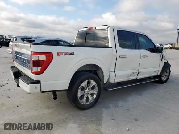 ✅ 2023 Ford F-150 XLT • VIN: 1FTFW1ED3PFB98722 • Lot: 89716815. Wystawiony na Copart z przebiegiem 29 703 mil. Bezpłatny archiwum sprzedaży aukcyjnych z USA i szczegółowy raport historii pojazdu na DreamBid. Zdjęcie 3.