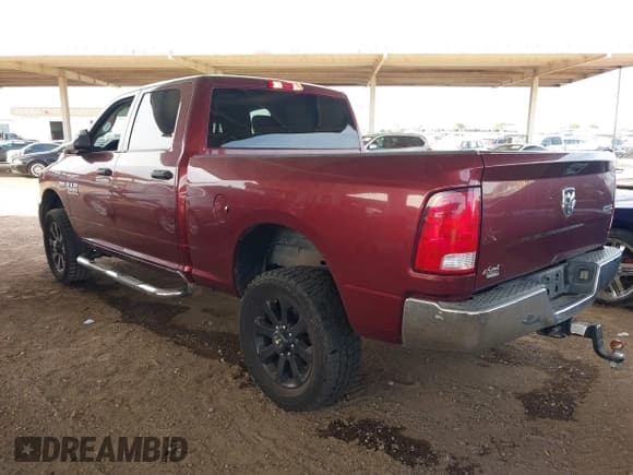 ✅ 2018 Ram 2500 Tradesman • VIN: 3C6UR5CJ1JG137199 • Lot: 43254508. Listed on IAAI with 140,211 mi. Free auction sales archive from the USA and detailed vehicle history report at DreamBid. Image 3.