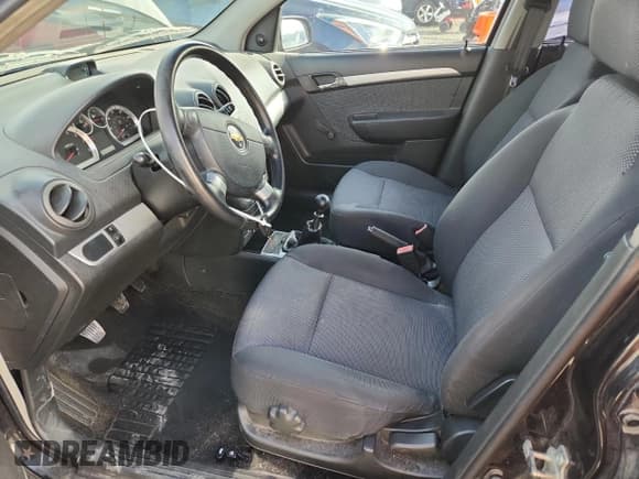 ✅ 2011 Chevrolet Aveo 1LT • VIN: KL1TD5DE3BB138795 • Lot: 86105815. Wystawiony na Copart z przebiegiem 124 456 mil. Bezpłatny archiwum sprzedaży aukcyjnych z USA i szczegółowy raport historii pojazdu na DreamBid. Zdjęcie 7.