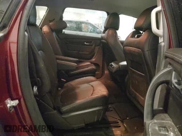 ✅ 2017 Chevrolet Traverse LT • VIN: 1GNKVHKD5HJ333154 • Lot: 71037975. Wystawiony na Copart z przebiegiem 100 903 mil. Bezpłatny archiwum sprzedaży aukcyjnych z USA i szczegółowy raport historii pojazdu na DreamBid. Zdjęcie 11.