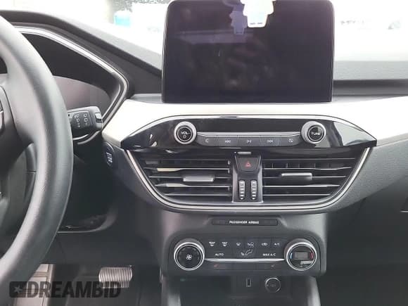 ✅ 2020 Ford Escape SE • VIN: 1FMCU9G65LUB80729 • Lot: 42250058. Wystawiony na IAAI z przebiegiem 51 768 mil. Bezpłatny archiwum sprzedaży aukcyjnych z USA i szczegółowy raport historii pojazdu na DreamBid. Zdjęcie 1.