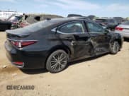 ✅ 2024 Lexus ES 250 • VIN: 58AD11D13RU012788 • Lot: 64695244. Wystawiony na Copart z przebiegiem 1 858 mil. Bezpłatny archiwum sprzedaży aukcyjnych z USA i szczegółowy raport historii pojazdu na DreamBid. Zdjęcie 3.