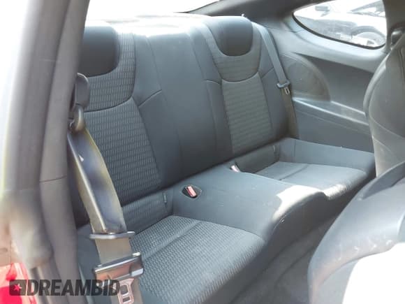 ✅ 2016 Hyundai Genesis Coupe 3.8L Base • VIN: KMHHT6KJ4GU132745 • Lot: 42498729. Wystawiony na IAAI z przebiegiem 153 572 mil. Bezpłatny archiwum sprzedaży aukcyjnych z USA i szczegółowy raport historii pojazdu na DreamBid. Zdjęcie 8.