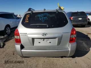 2009 Hyundai Tucson GLS z VIN KM8JM12B49U999222, wystawiony jako Copart lot #81776624 z przebiegiem 173 509 mil mil oraz Szkoda całkowita • Salvage title. Historia ofert i sprzedaży dostępna na DreamBid. Obrazek 6.