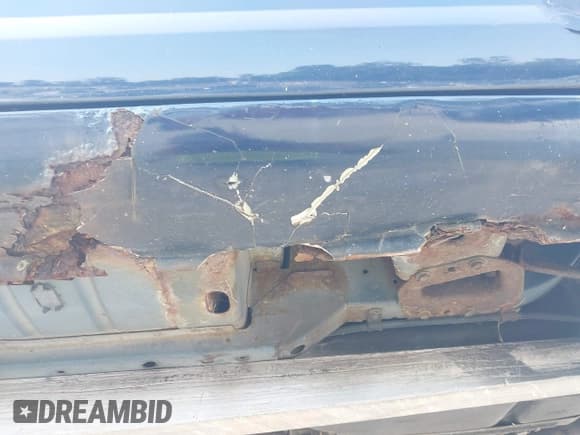 ✅ 2006 Chrysler Sebring • VIN: 1C3EL46X16N102531 • Lot: 43003337. Wystawiony na IAAI z przebiegiem 154 678 mil. Bezpłatny archiwum sprzedaży aukcyjnych z USA i szczegółowy raport historii pojazdu na DreamBid. Zdjęcie 15.