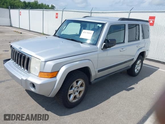 ✅ 2007 Jeep Commander Sport • VIN: 1J8HG48K67C633860 • Lot: 42670080. Wystawiony na IAAI z przebiegiem 227 412 mil. Bezpłatny archiwum sprzedaży aukcyjnych z USA i szczegółowy raport historii pojazdu na DreamBid. Zdjęcie 2.