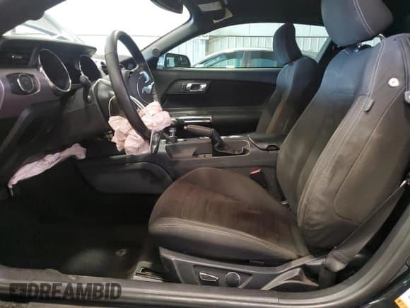 ✅ 2017 Ford Mustang GT • VIN: 1FA6P8CF8H5262745 • Lot: 71788615. Listed on Copart with 130,853 mi. Free auction sales archive from the USA and detailed vehicle history report at DreamBid. Image 7.