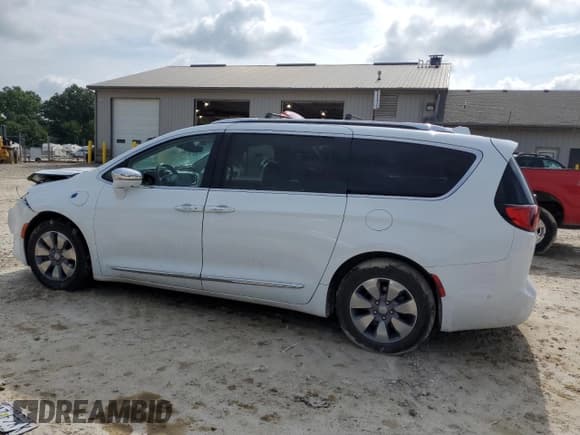 ✅ 2019 Chrysler Pacifica Hybrid Limited • VIN: 2C4RC1N72KR715686 • Lot: 59998655. Listed on Copart with 124,191 mi. Free auction sales archive from the USA and detailed vehicle history report at DreamBid. Image 2.